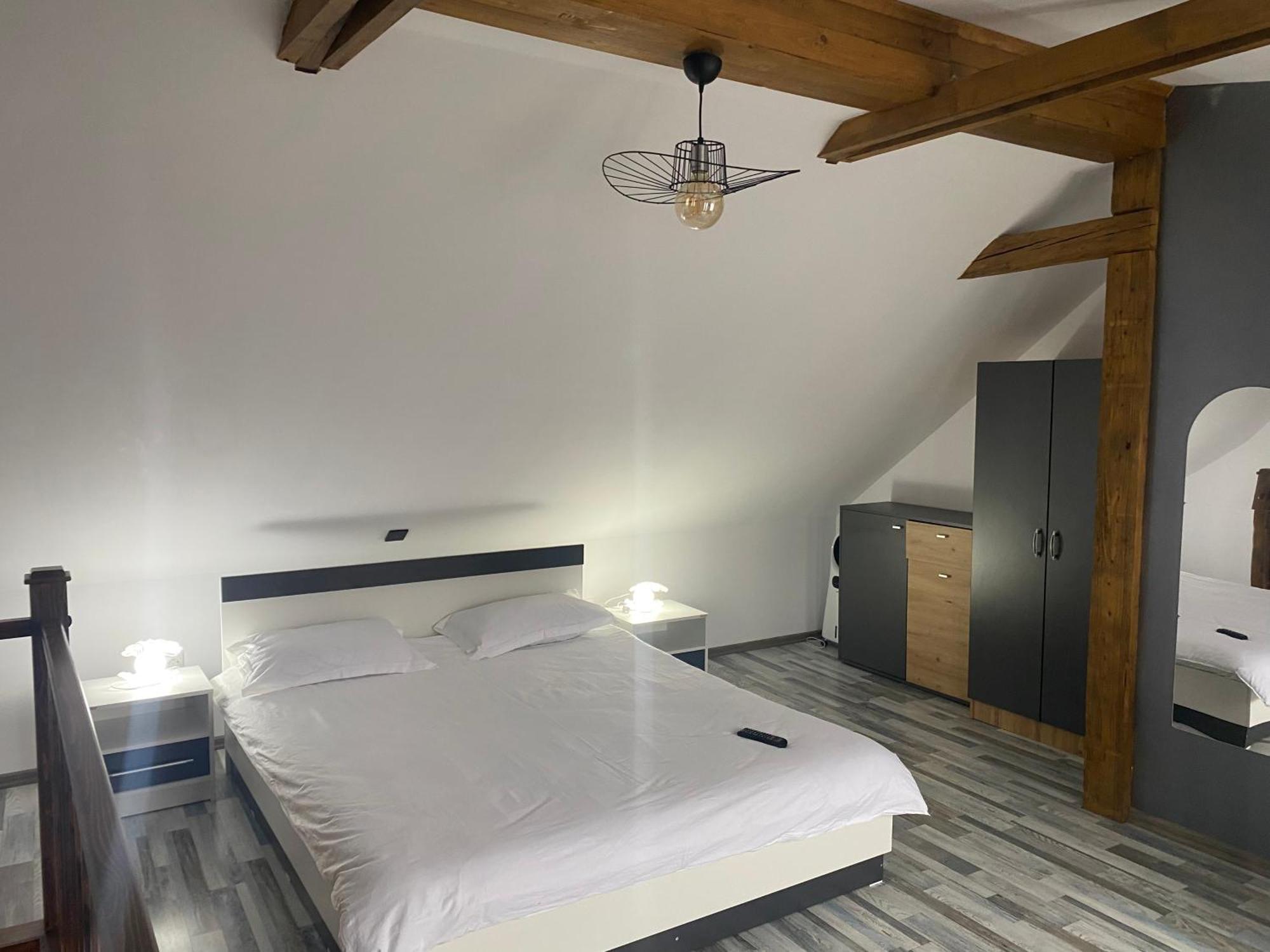 Apartament Delia Braşov Esterno foto